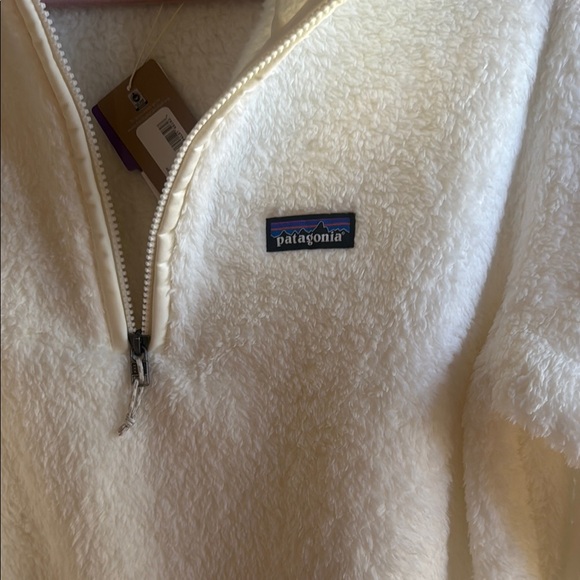 Patagonia Birch White Sherpa Teddy ZipUp - Picture 5 of 6